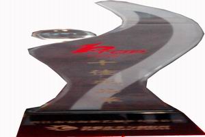 十佳成品革-玻璃